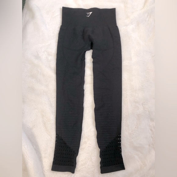 Gymshark Black Seamless Leggings with Stitching Design - Picture 2 of 15